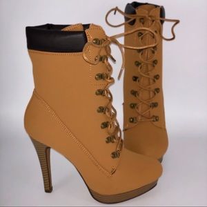 NEW! Tan, Lace up bootie.